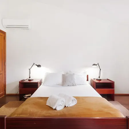 Semesterbostad Garden House *